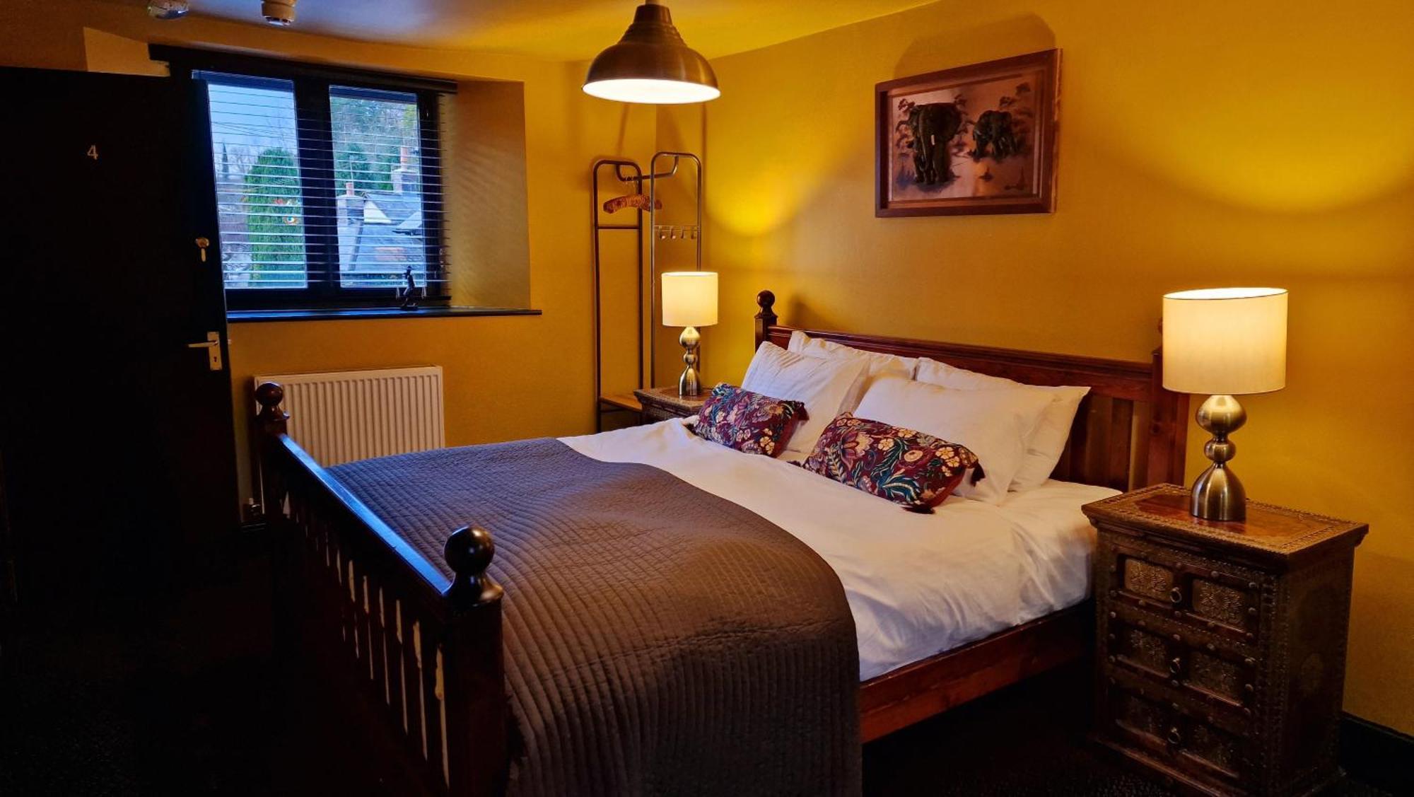 Y Gwydyr Hotel - Dolwyddelan Exteriér fotografie